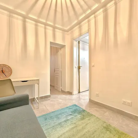 Latin Quarter With Elevator Nearmetro Appartamento *